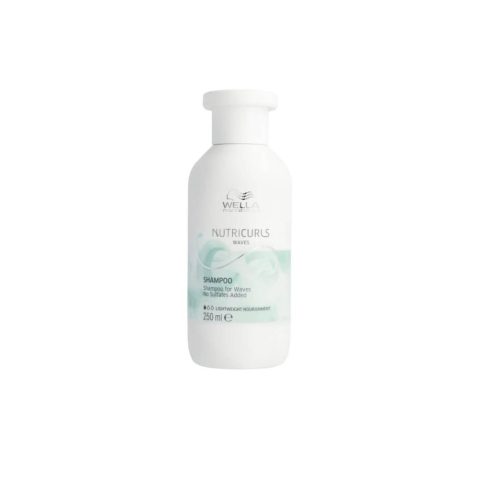WELLA NUTRICURLS WAVES sampon 250ml kiszerelésben